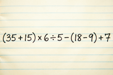 Решите пример (35 + 15) · 6 : 5 − (18 − 9) + 7 — и узнайте, сколько получится